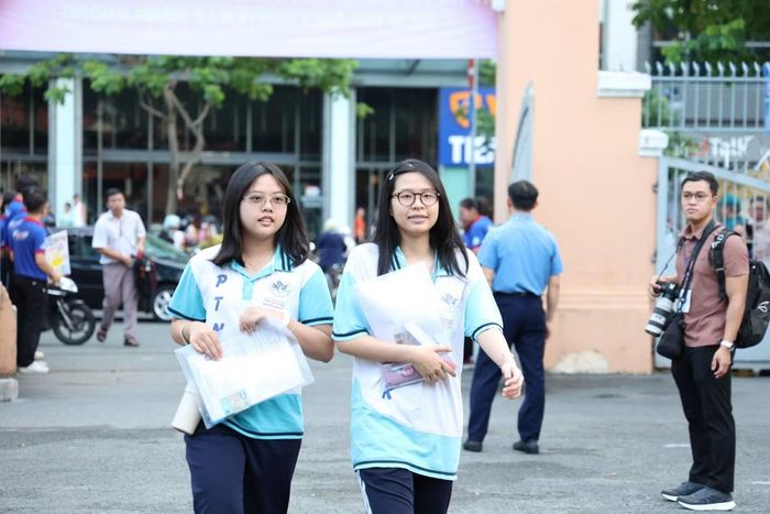  Sĩ tử trong kỳ thi tốt nghiệp THPT năm 2026. 