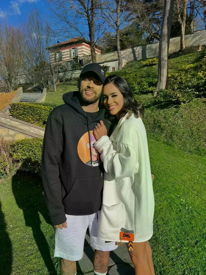 Bruna Biancardi hẹn hò Neymar từ năm 2021