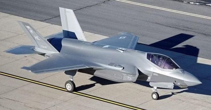 Tuy nhiên, bản thân việc Iran công khai tuyên bố nhắm tới một địa điểm có liên quan đến F-35 đã tạo ra tác động đáng kể về mặt tâm lý và chiến lược.
