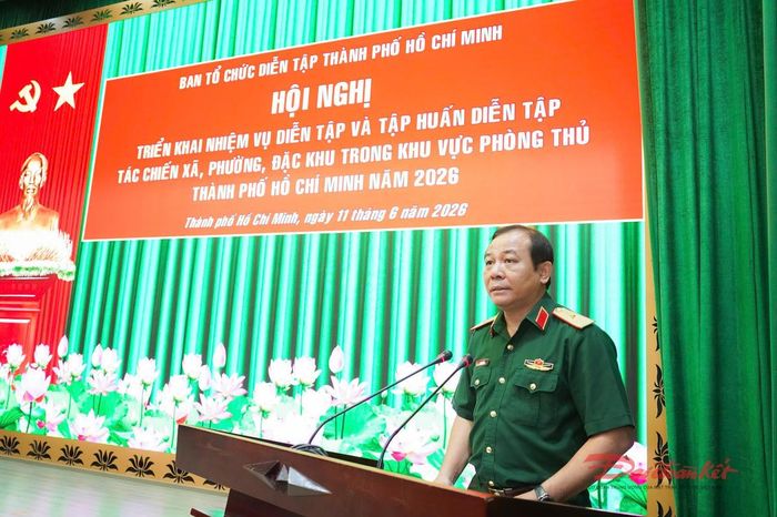 Thiếu tướng Vũ Văn Điền, Tư lệnh Bộ Tư lệnh TP Hồ Chí Minh, Phó Trưởng ban thường trực Ban Tổ chức diễn tập thành phố phát biểu. Ảnh: Nguyên Phú.