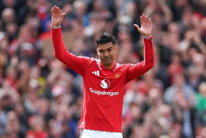 Casemiro ra đi như một huyền thoại của Manchester United. ẢNH: AMA