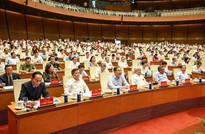  Lãnh đạo Đảng, nhà nước và các đại biểu dự hội nghị. Ảnh: NHÂN DÂN 