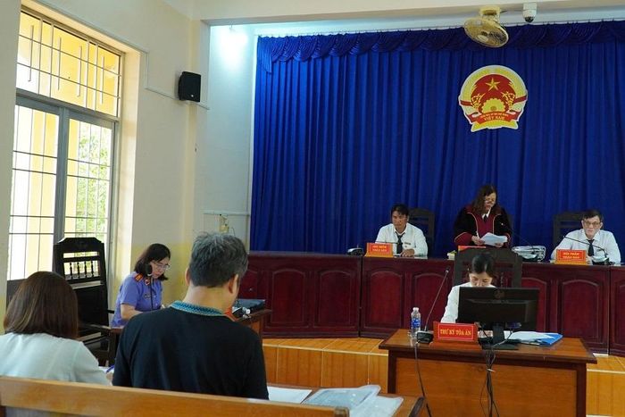 Quang cảnh phiên tòa. Ảnh: TRẦN VŨ
