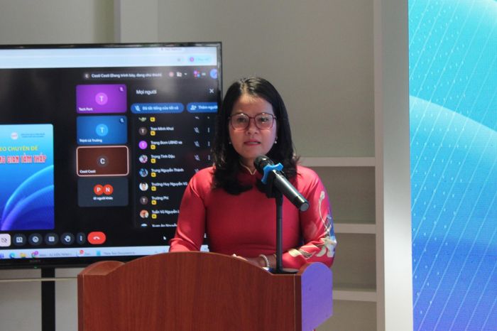  Bà Nguyễn Hoàng Bảo Trân, Phó giám đốc Sở Khoa học - Công nghệ TP.HCM phát biểu khai mạc hội thảo sáng 11/6. Ảnh: Thảo Liên. 