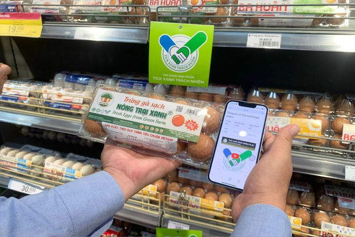  Sản phẩm trứng có "Tick xanh trách nhiệm" được bày bán tại Saigon Co.op. Ảnh: Thảo Liên. 
