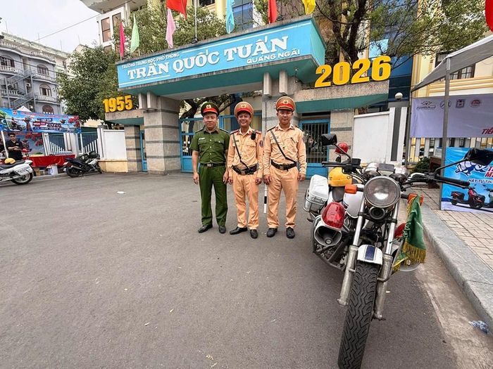Hành động trách nhiệm, tận tụy của cán bộ, chiến sĩ góp phần lan tỏa hình ảnh đẹp người chiến sĩ công an vì nhân dân phục vụ