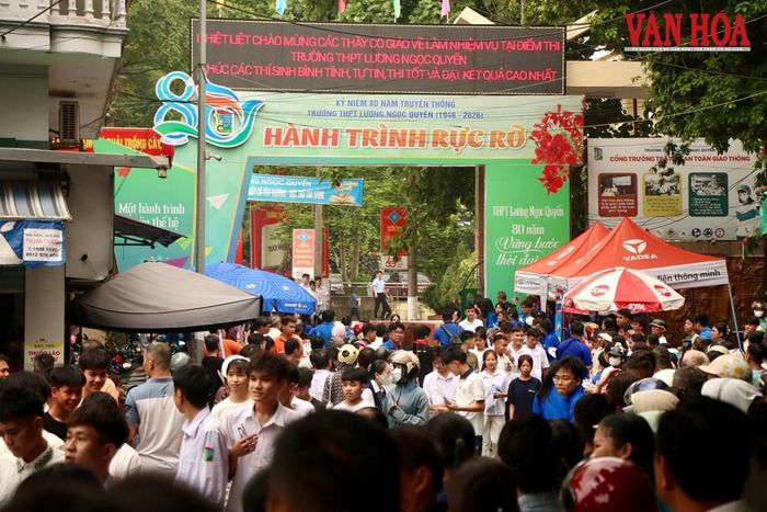 Điểm thi tại Trường THPT Lương Ngọc Quyến sáng ngày 11.6