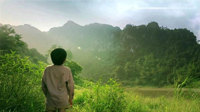 Cảnh trong phim "Cha cõng con"