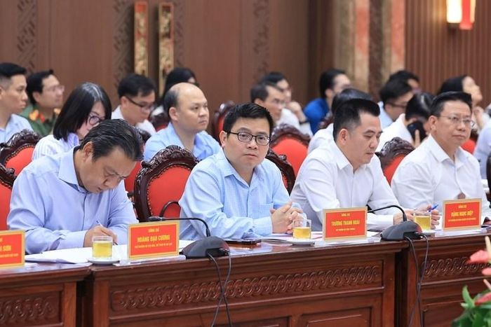 Các đại biểu dự cuộc làm việc