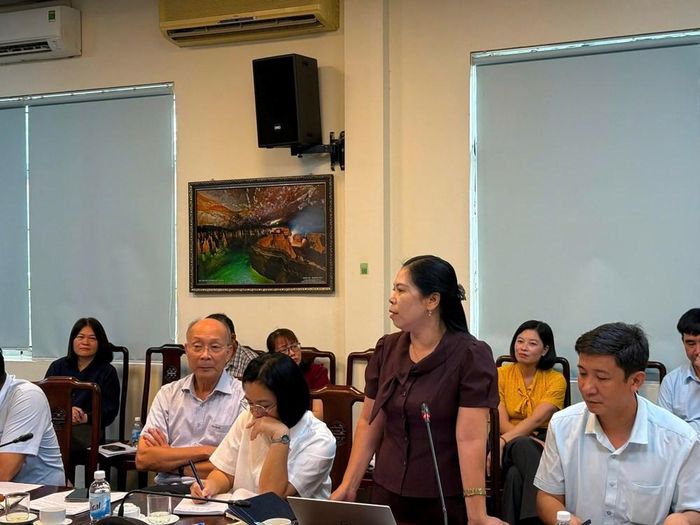 Phó Chủ tịch UBND xã Đông Anh Nguyễn Thị Lương phát biểu tại tọa đàm