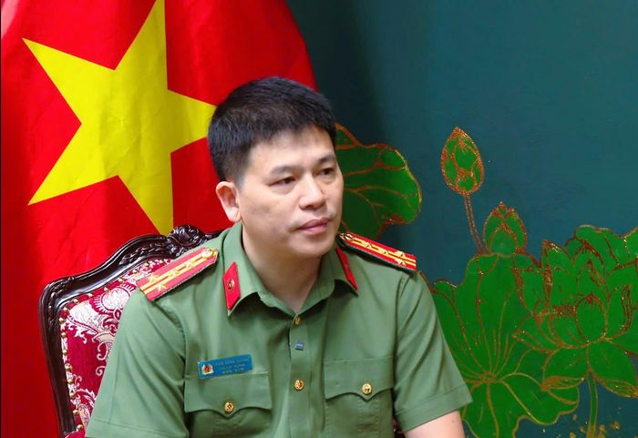 Đại tá Trần Hồng Quang, Phó Cục trưởng Cục An ninh chính trị nội bộ khuyến nghị các sĩ tử và các bậc phụ huynh cảnh giác trước tin giả và “đề thi rò rỉ”: Không tin tưởng, không mua bán và không lan truyền các thông tin về việc “lộ đề thi” trên mạng xã hội vì có thể bị lừa đảo chiếm đoạt tài sản hoặc gây hoang mang tâm lý cho các thí sinh khác trước giờ thi.