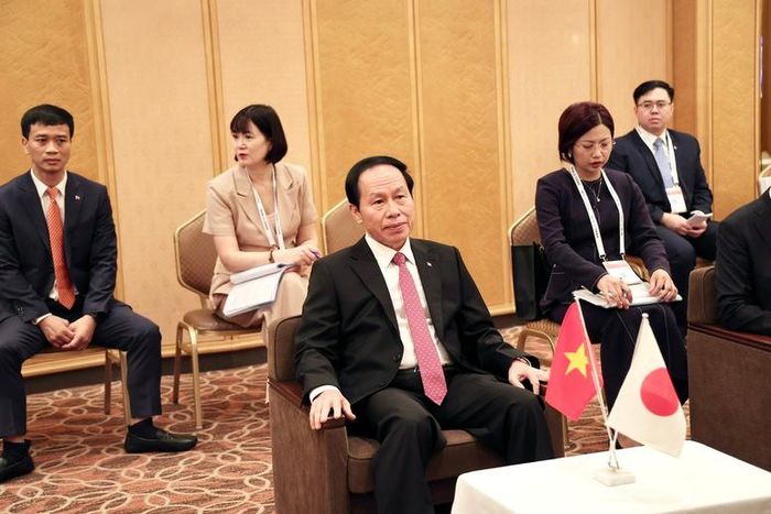 Phó Thủ tướng cảm ơn những đánh giá tích cực của ông Nobuhisa Iida về quan hệ hợp tác Việt Nam - Nhật Bản trong thời gian qua - Ảnh: VGP/Thu Sa