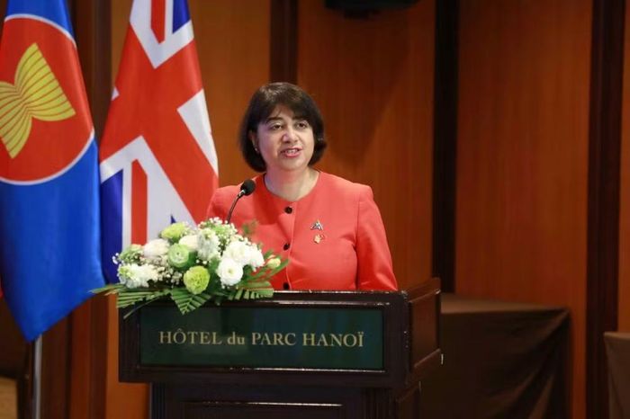 Thứ trưởng Ngoại giao, Thịnh vượng và Phát triển Vương quốc Anh Seema Malhotra.