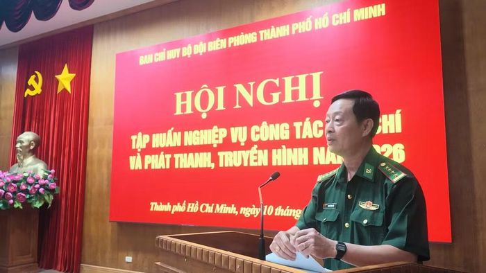 Đại tá Nguyễn Văn Tiến, Phó Chính ủy Ban Chỉ huy Bộ đội Biên phòng Thành phố Hồ Chí Minh phát biểu.