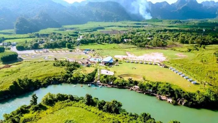 Phong Nha-Kẻ Bàng hội tụ các yếu tố để trở thành nơi nghỉ dưỡng gắn với thiên nhiên.