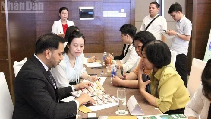 Doanh nghiệp với các chuyên gia, tổ chức chứng nhận và các nhà phân phối lớn kết nối trực tiếp tại Hội thảo.
