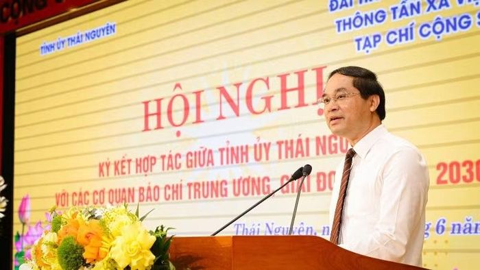 Bí thư Tỉnh ủy Thái Nguyên Trịnh Xuân Trường phát biểu tại hội nghị. (Ảnh: BẢO LONG)
