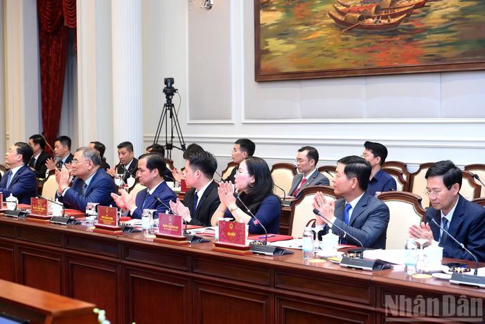 Các đại biểu dự hội nghị.