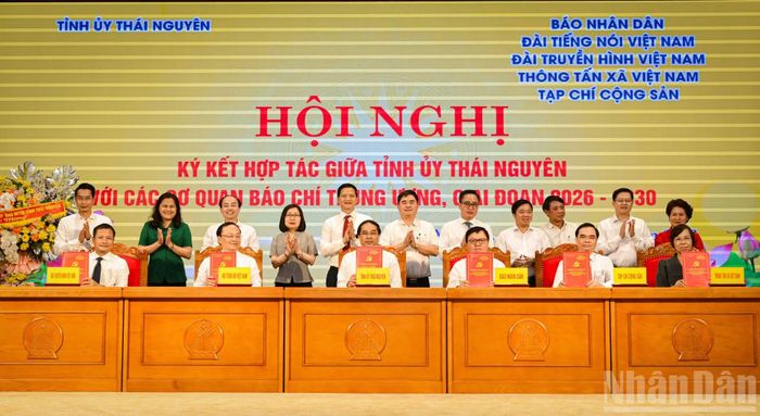 Lễ ký kết chương trình hợp tác giữa Tỉnh ủy Thái Nguyên với 5 cơ quan thông tấn, báo chí Trung ương giai đoạn 2026-2030.