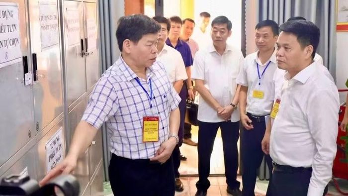 Đồng chí Bí thư Thành ủy Hải Phòng Lê Ngọc Châu kiểm tra công tác chuẩn bị kỳ thi tốt nghiệp trung học phổ thông năm 2026 trên địa bàn.