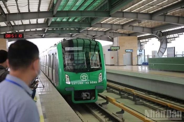 Hệ thống đường sắt đô thị tiếp tục khẳng định vai trò chủ lực của giao thông công cộng hiện nay.