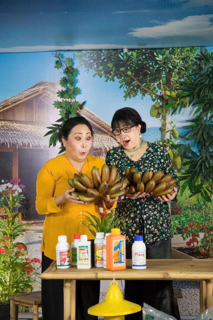 Nghệ sĩ Thanh Hằng, Bích Thủy trong chương trình nói về nhà nông