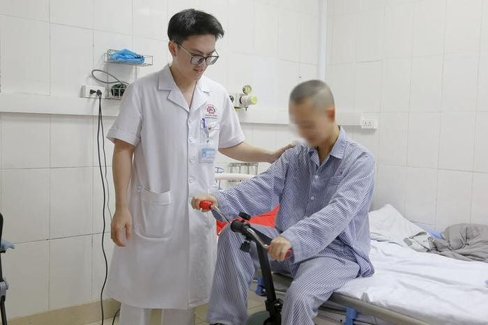 Bệnh nhân hồi phục tốt, tri giác và vận động trở lại bình thường