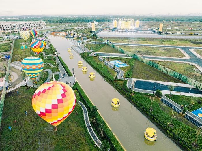Nhánh sông tự nhiên được dẫn nối vào dự án, trở thành công trình kỷ lục Việt Nam