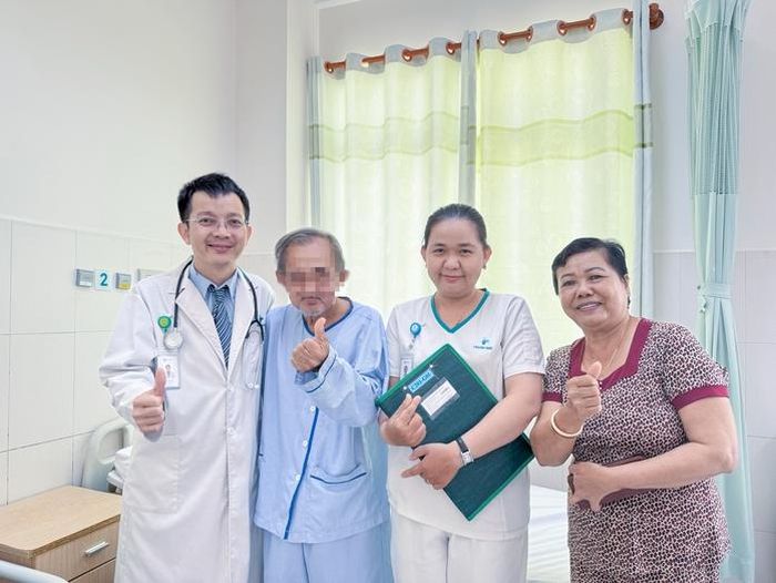 Cụ ông đã hoàn toàn bình phục sau ca phẫu thuật