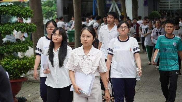 Thí sinh cực giỏi mới đạt điểm 9-10 toán. Ảnh: Huế Xuân
