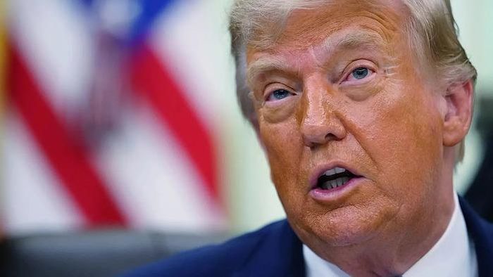 Tổng thống Mỹ Donald Trump phát biểu tại Phòng Bầu dục của Nhà Trắng ngày 10-6. Ảnh: AP