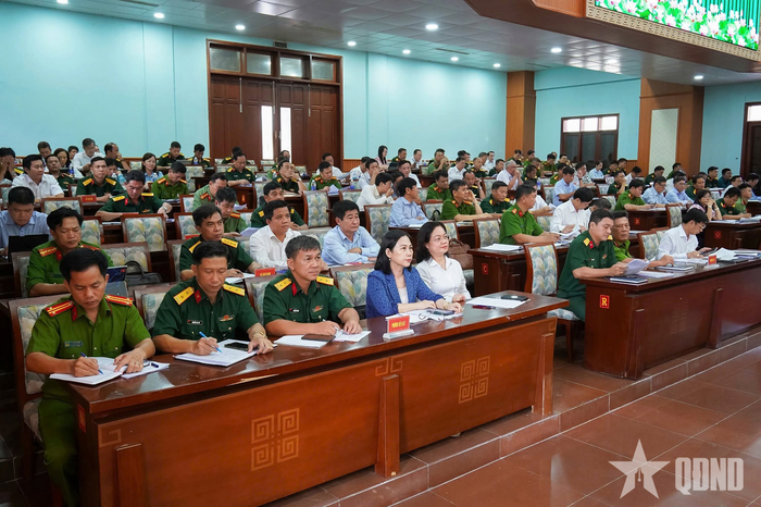 Các đại biểu dự hội nghị.