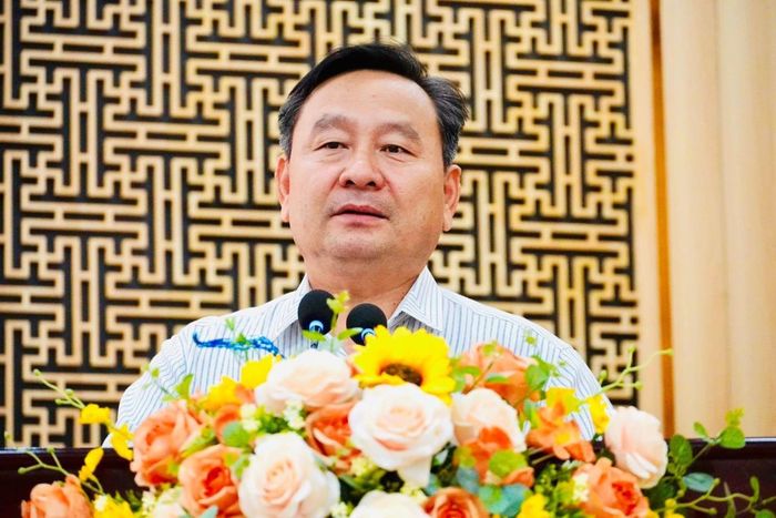 Thay mặt Tổ đại biểu số 6 HĐND thành phố, Phó Chủ tịch HĐND thành phố Nguyễn Công Thanh giải trình, làm rõ những nội dung thuộc thẩm quyền.