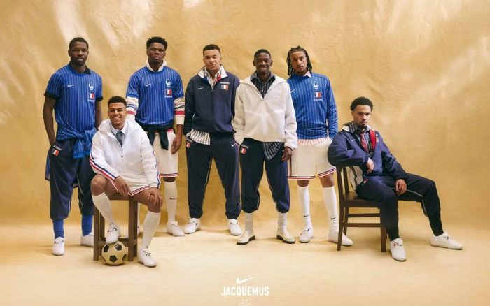 Nike và Jacquemus kết hợp cùng đội tuyển Pháp tung ra BST trước thềm World Cup 2026.