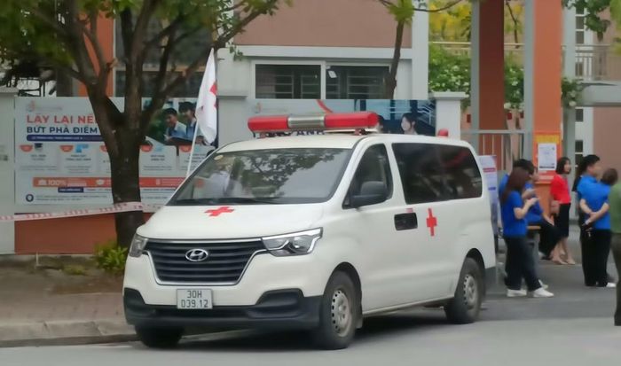 Để phục vụ kỳ thi, các cơ sở khám chữa bệnh trên toàn quốc được yêu cầu bố trí đầy đủ nhân lực, thuốc men, trang thiết bị và phương tiện cấp cứu.