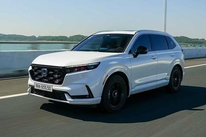 Trong khi đó, ở mảng kinh doanh ôtô, Honda Việt Nam ghi nhận doanh số đạt 1.870 xe, tăng 26,0% so với cùng kỳ tháng 5 năm 2025.