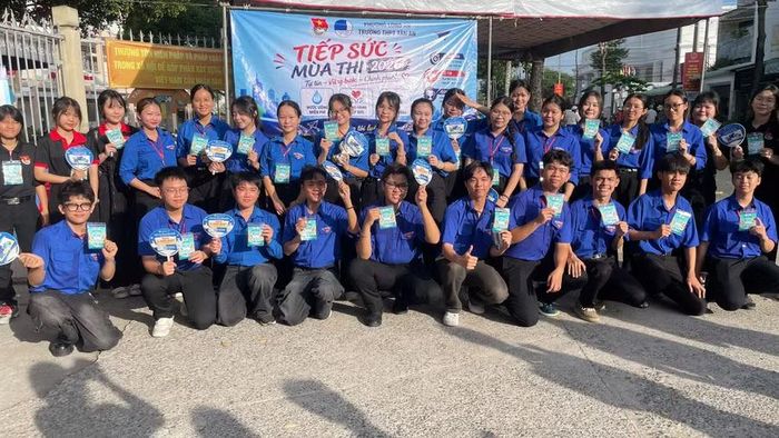Cụ thể, đợt 1 của chiến dịch nhằm hỗ trợ kỳ thi tuyển sinh vào lớp 10 năm học 2026 - 2027, được tổ chức tập trung trong các ngày 1/6, 2/6 và 3/6. Tiếp nối ngay sau đó, đợt 2 sẽ đồng hành cùng Kỳ thi tốt nghiệp THPT năm 2026, diễn ra vào các ngày 10/6, 11/6 và 12/6.