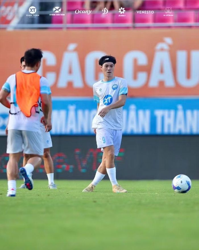 CLB Nam Định có lợi thế sân nhà, trong khi CA TPHCM là đội có lối chơi khá khó chịu và phòng ngự rất tốt. Ảnh: Thép Xanh Nam Định.