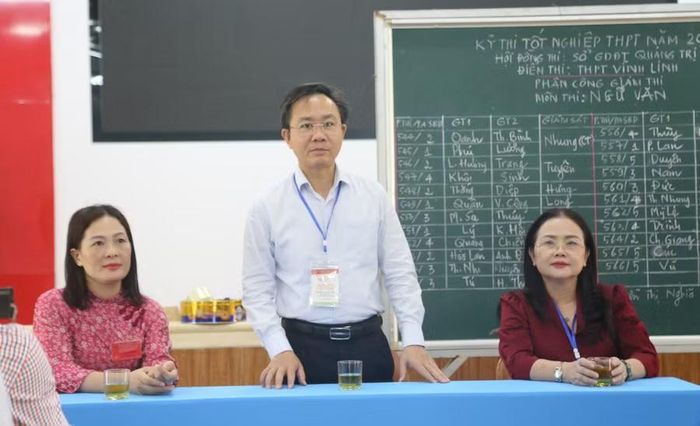 Phó Chủ tịch UBND tỉnh ghi nhận sự chủ động của các điểm thi trong việc chuẩn bị kỹ lưỡng, chu đáo để Kỳ thi diễn ra nghiêm túc.
