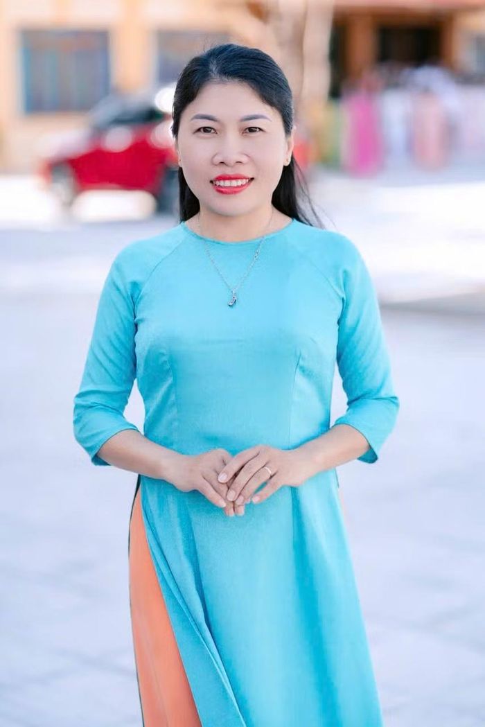Cô Trần Thị Thủy, giáo viên Toán Trường THPT Lý Tự Trọng (Hà Tĩnh).
