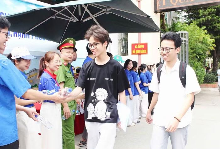 Thí sinh tại Điểm thi Trường THPT Bắc Sơn.