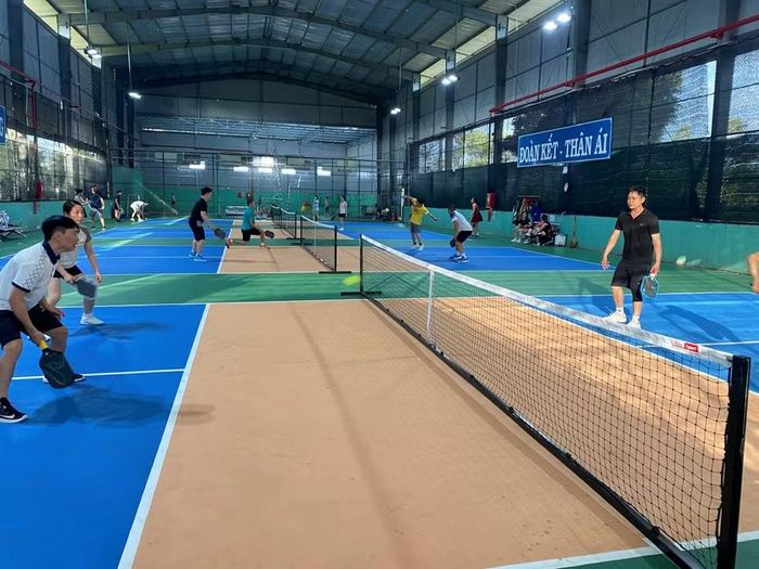 Các hoạt động thể dục thể thao được duy trì thường xuyên, thu hút đông đảo cán bộ, công nhân viên, người lao động tham gia.