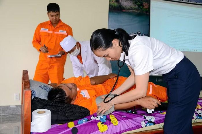 Diễn tập ứng phó khi xảy ra tình huống ngộ độc thực phẩm.