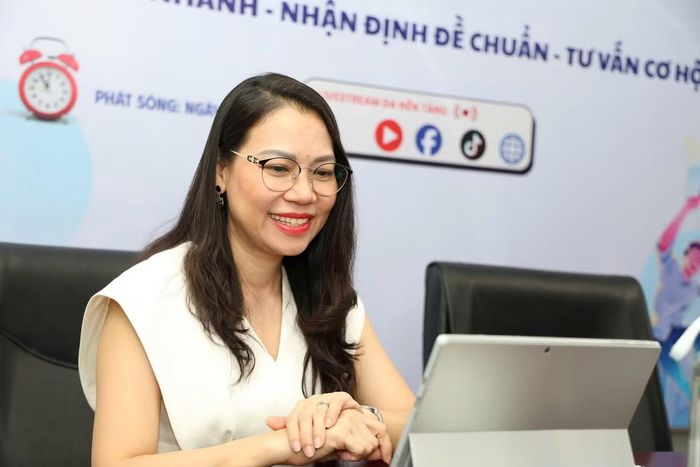 Thạc sĩ Trần Thúy Trâm Quyên chia sẻ áp lực với sĩ tử.