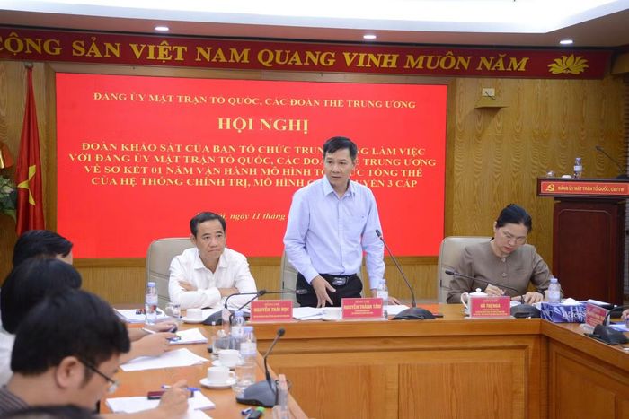 Ủy viên Trung ương Đảng, Phó trưởng Ban Tổ chức Trung ương Nguyễn Thành Tâm – Trưởng Đoàn khảo sát phát biểu. Ảnh: Hoàng Linh.
