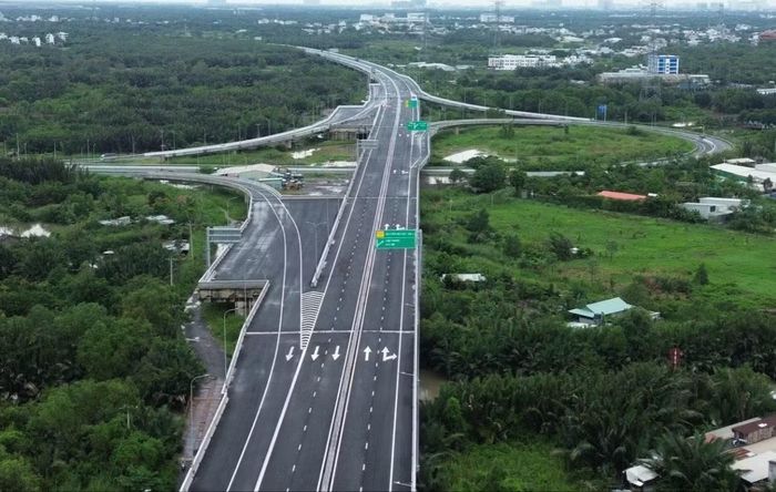 Cao tốc Bến Lức - Long Thành có tỷ lệ cầu cạn chiếm hơn 35% độ dài toàn tuyến.