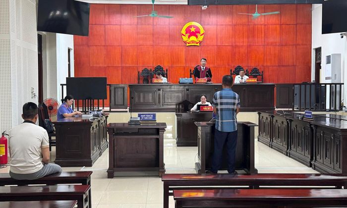 HĐXX tuyên phạt bị cáo Đặng Quốc Chính. (Ảnh: TV)