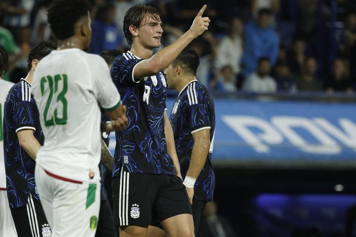 Nico Paz là ngôi sao hứa hẹn của Argentina. Ảnh: AFA