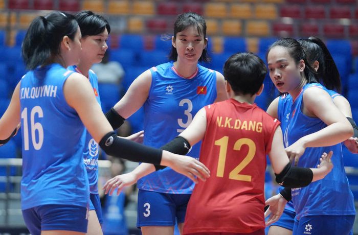 Với kết quả này, đoàn quân của HLV Nguyễn Tuấn Kiệt vào bán kết AVC Cup 2026 sớm trước 1 vòng đấu. Ở trận cuối vòng bảng, Thanh Thúy và các đồng đội gặp Kazakhstan, lúc 8h ngày 12/6.