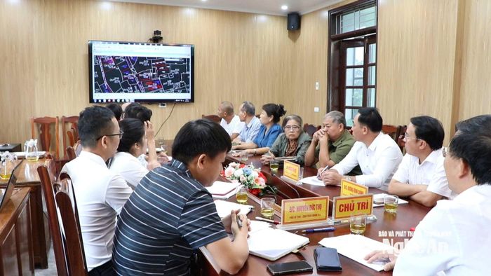 Toàn cảnh phiên tiếp công dân tại xã Đông Lộc. Ảnh: Thanh Nga